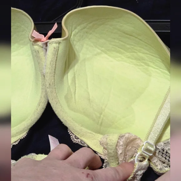 Victoria's Secret Dream Angel Yellow Lace Push-up Bra 38D - Picture 4 of 5